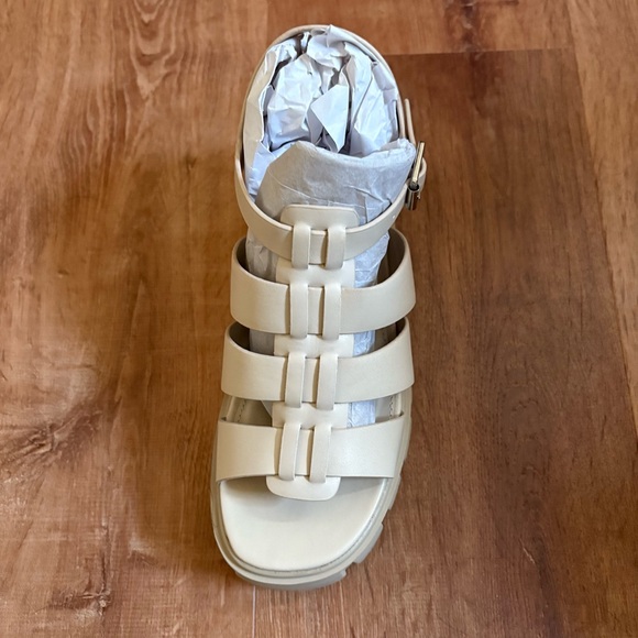 NIB Madden Girl Galaxy Off White size 9M popular 3 inch platform shoe new in box - Picture 14 of 15